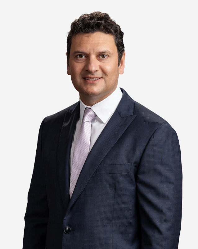 Headshot of Dr. Vishal Mehta, sports medicine specialist and orthopedic surgeon.