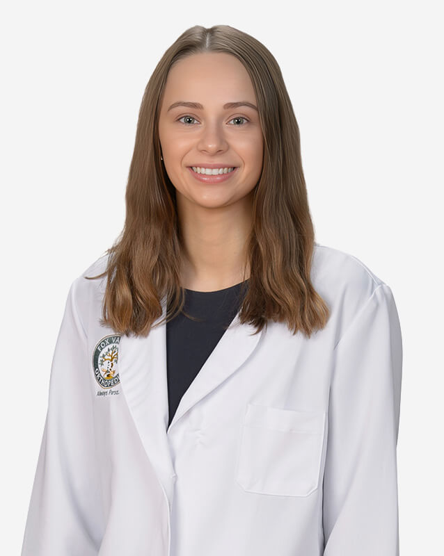 Julia Gainski, PA-C, orthopedic physician assistant and joint replacement specialist at Fox Valley Orthopedics